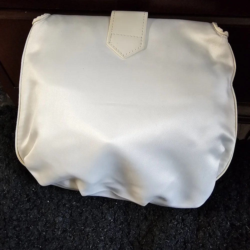 Dior Parfums White Satin Makeup Purse EUC - Picture 2 of 14